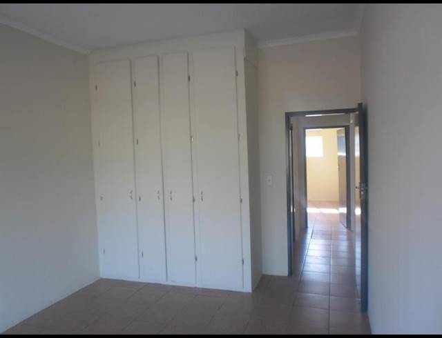 2 BEDROOM PROPERTY TO RENT IN GEZINA